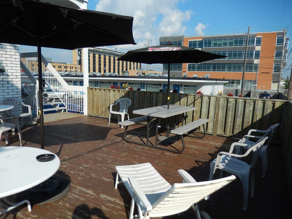 Motel La Siesta Saint-Lambert-Chambly Εξωτερικό φωτογραφία