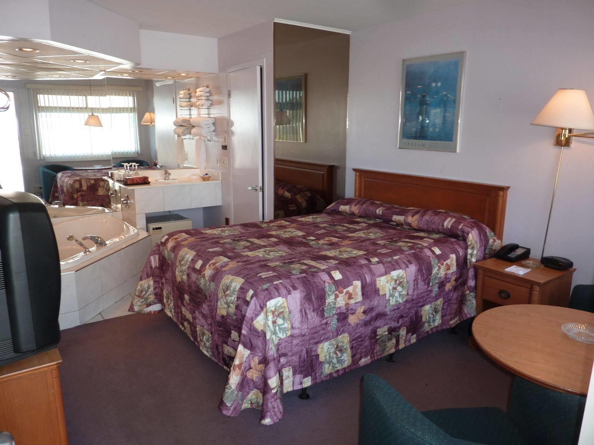 Motel La Siesta Saint-Lambert-Chambly Εξωτερικό φωτογραφία