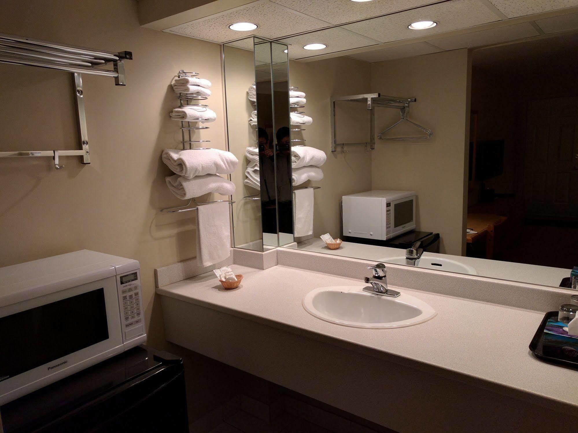 Motel La Siesta Saint-Lambert-Chambly Εξωτερικό φωτογραφία