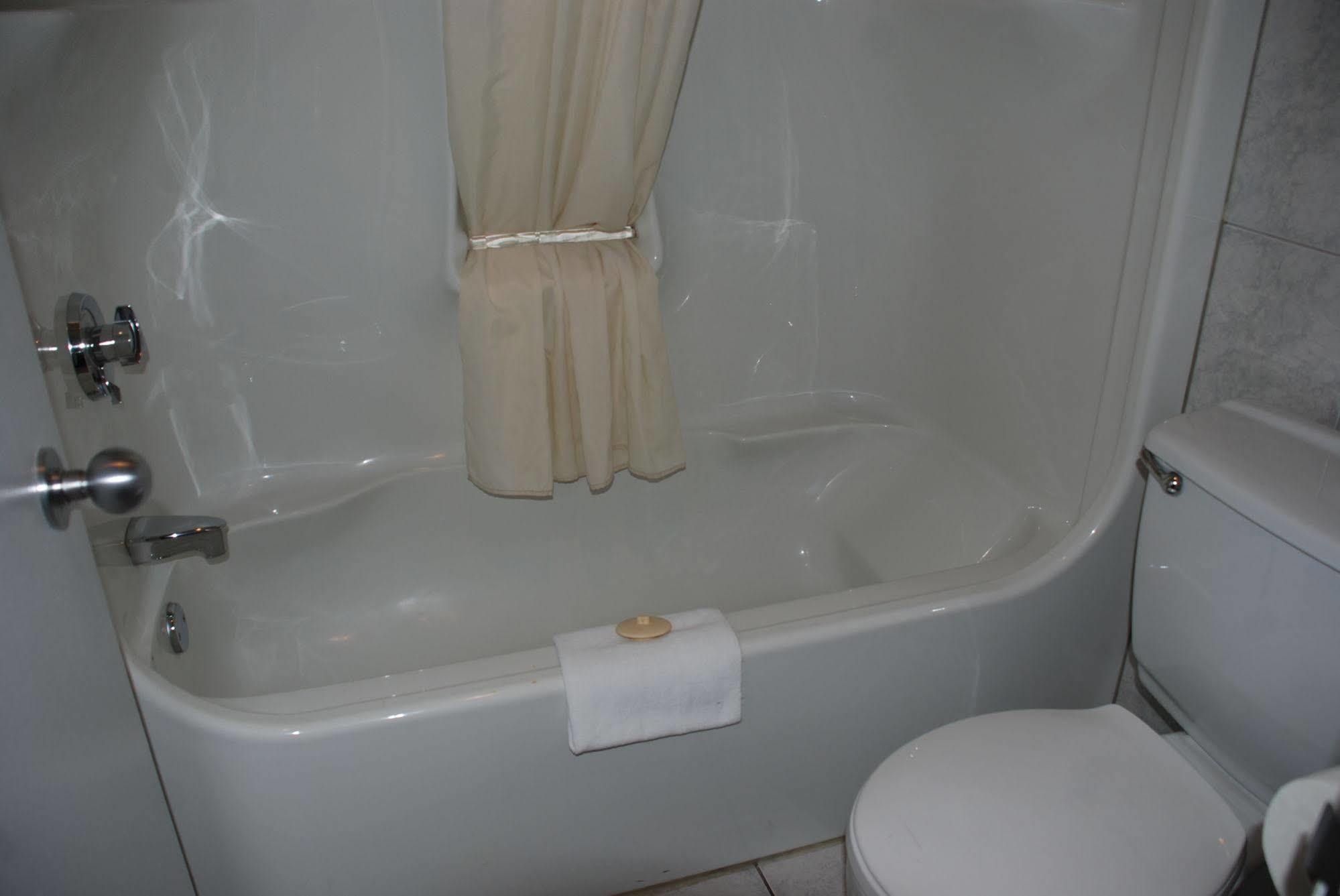 Motel La Siesta Saint-Lambert-Chambly Εξωτερικό φωτογραφία