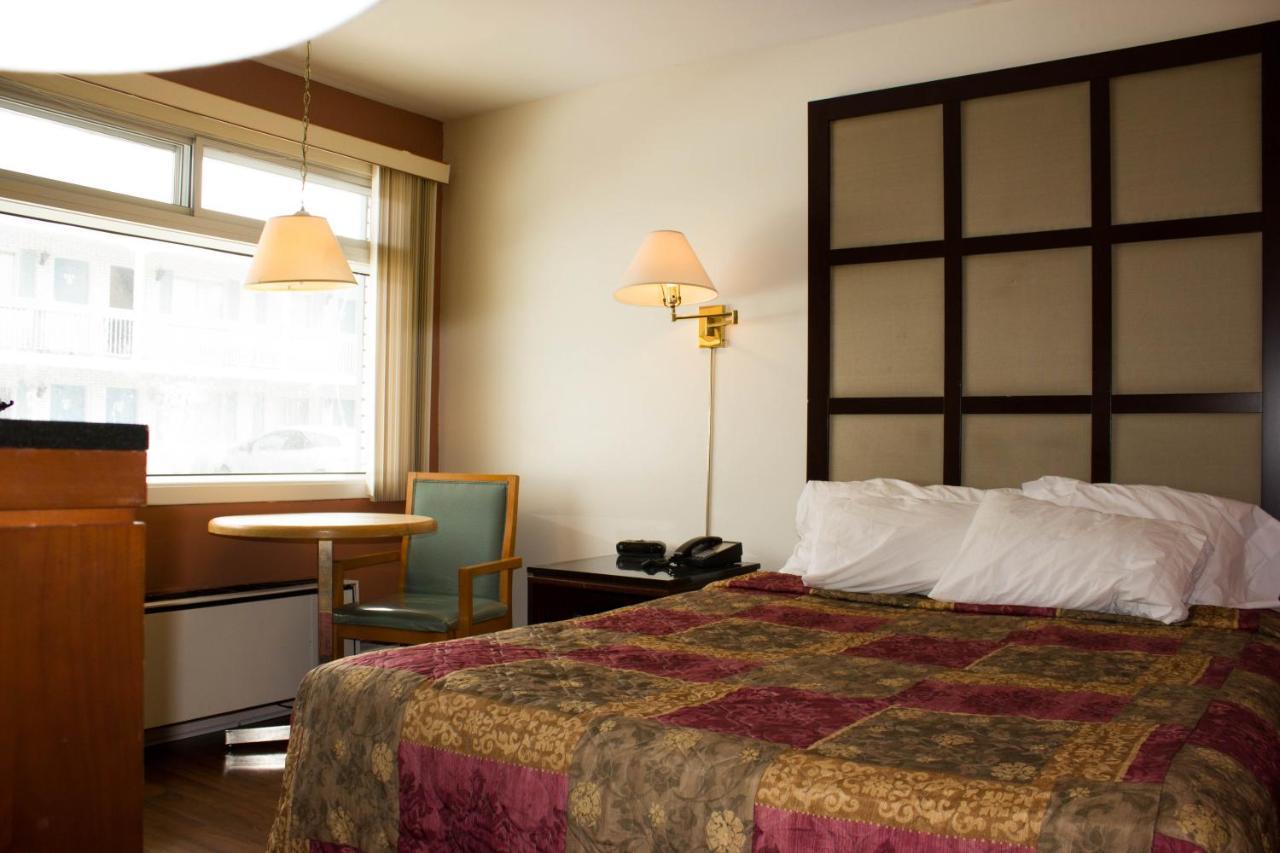Motel La Siesta Saint-Lambert-Chambly Εξωτερικό φωτογραφία