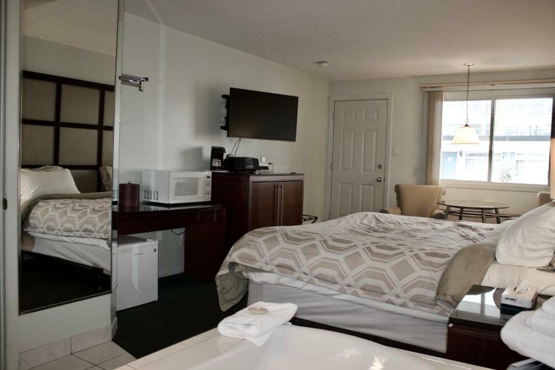 Motel La Siesta Saint-Lambert-Chambly Εξωτερικό φωτογραφία