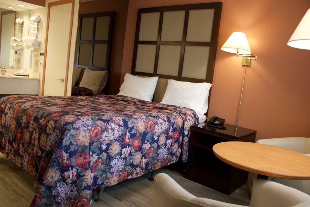 Motel La Siesta Saint-Lambert-Chambly Εξωτερικό φωτογραφία